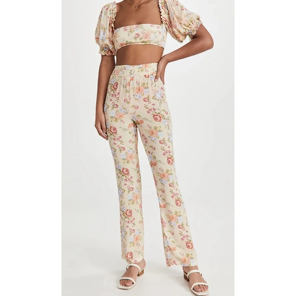 NWT WeWoreWhat Floral Smocked Flare Pants - Picture 5 of 10